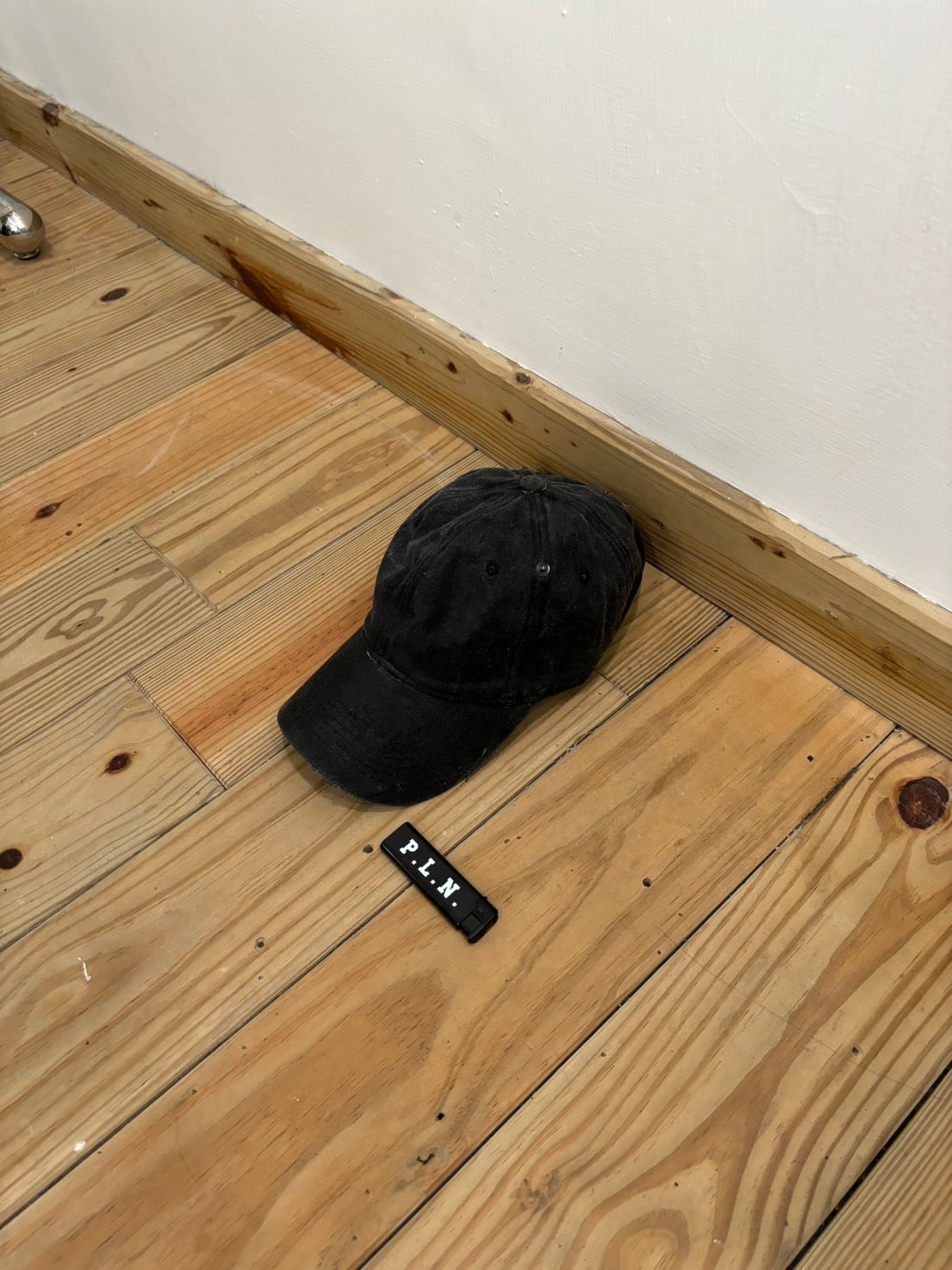 P.L.N. Oilskin Cap Black