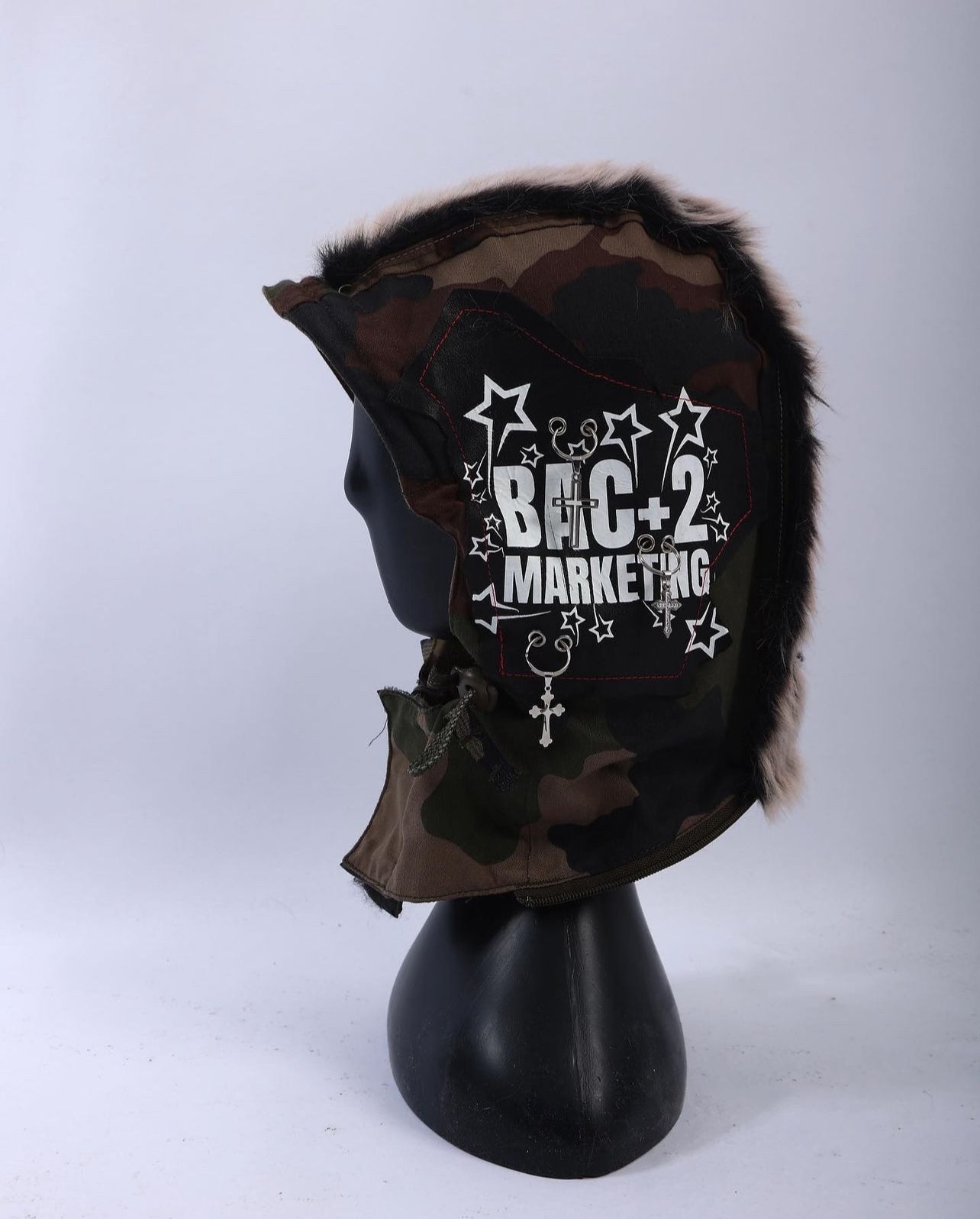 Camo cotton hood - leather - nsynthetic fur - digital prints - metal accessories