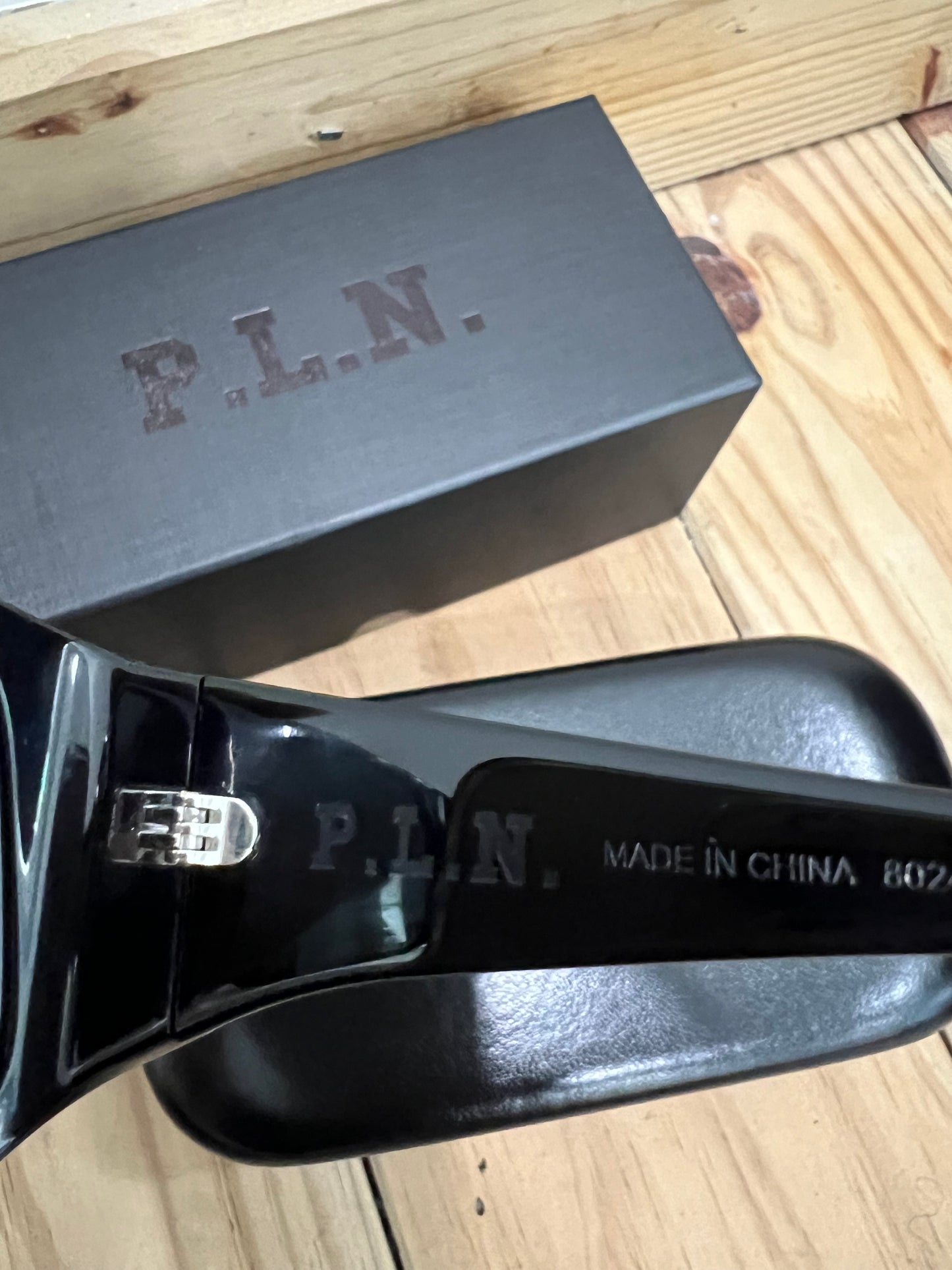 P.L.N. ORCA SEVEN SUNGLASSES - BLACK