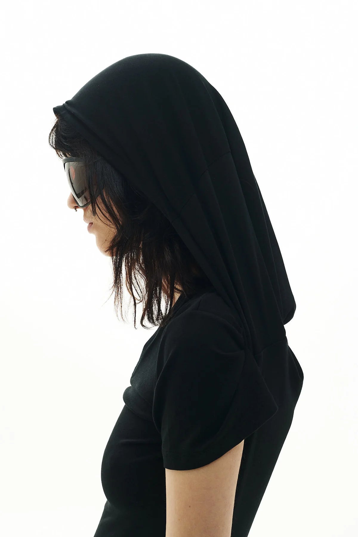 P.L.N. TIGHT HOODED T-SHIRT