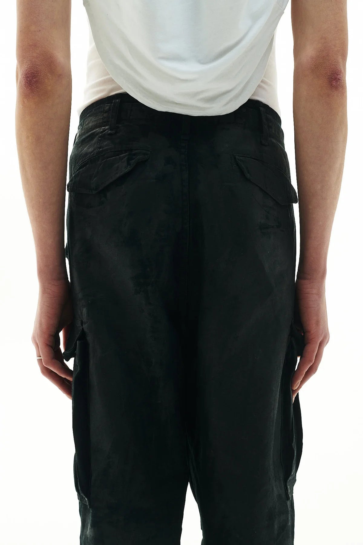 P.L.N.
CARGO PANTS – BLACK